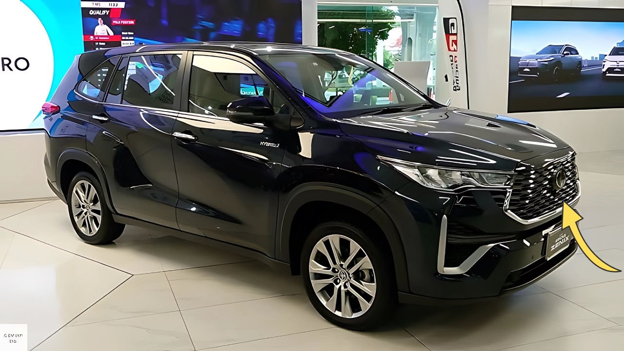Toyota Innova Hycross